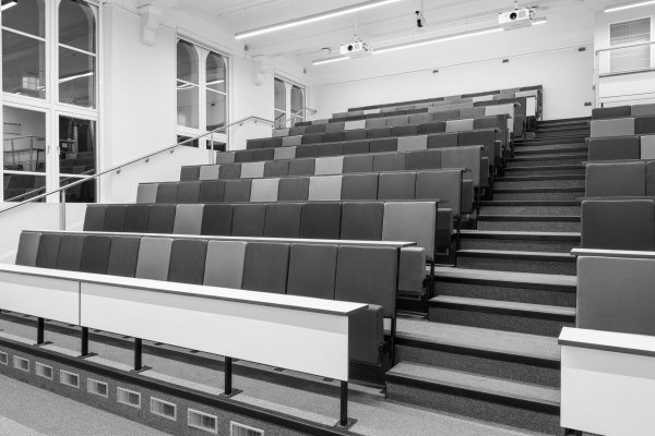 Universidad de Manchester Coupland 3