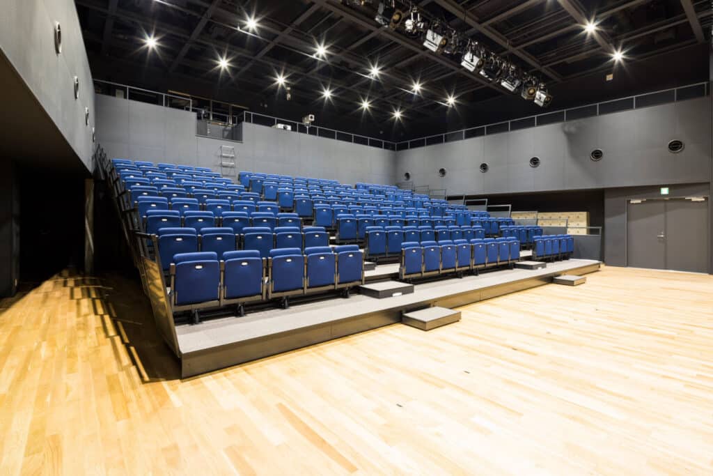 Teatro Mirai, escuela Futaba_03