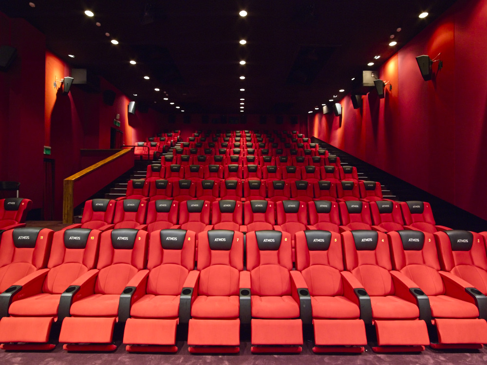 Cine Hoover Coach Room